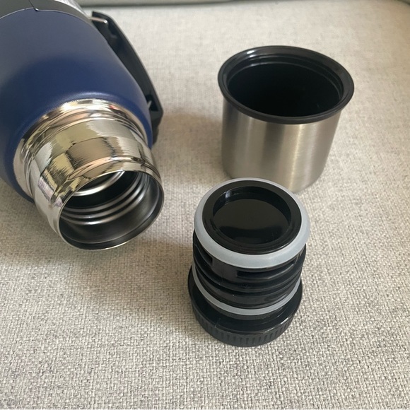 Samsonite Thermos 33oz - Picture 4 of 6